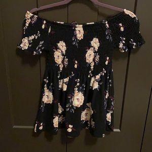 NEW off the shoulder floral top